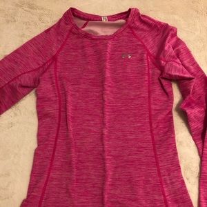Under Armour Heatgear pink top